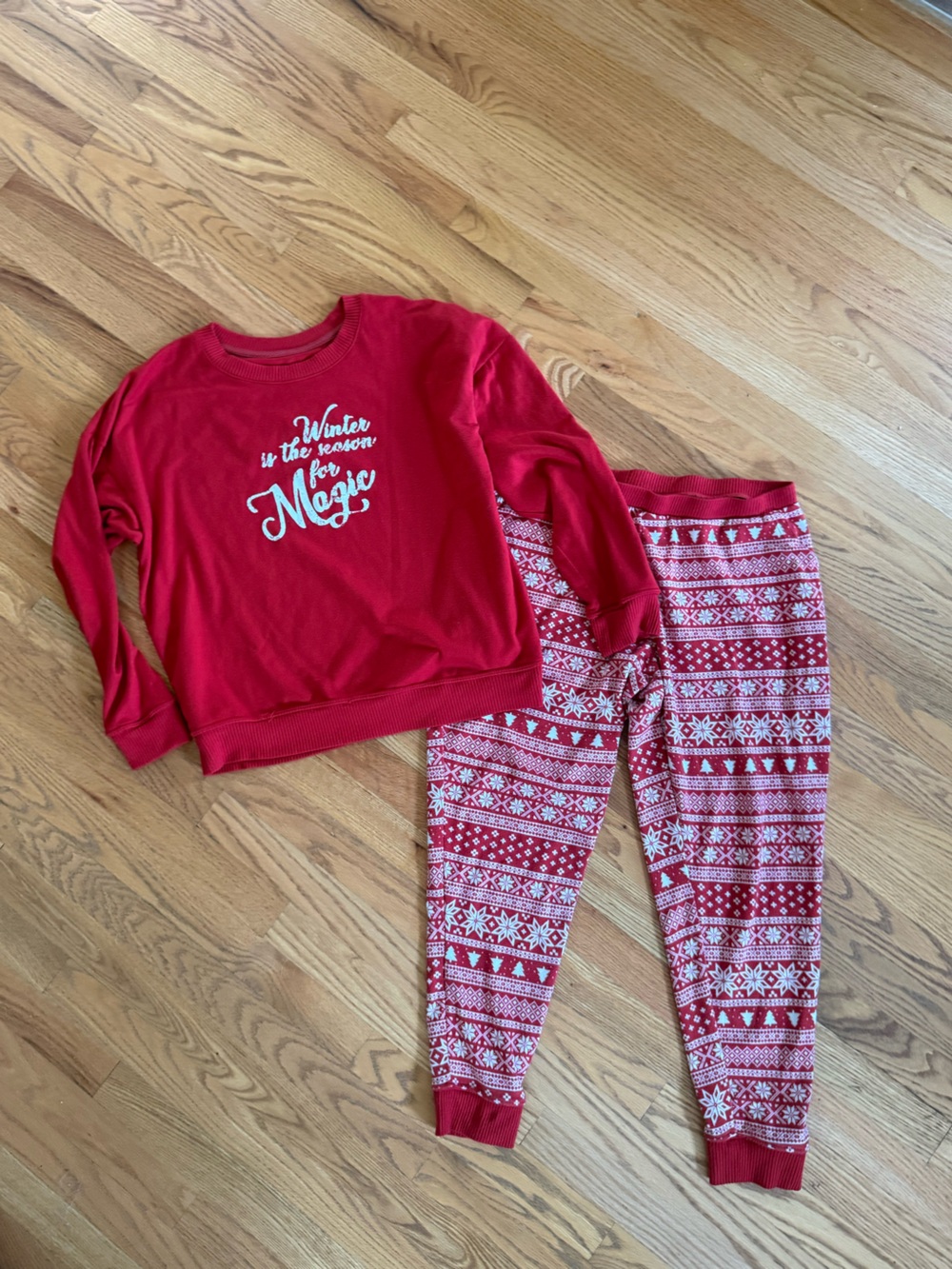 Cuddl Duds Red Holiday Sweatshirt & Jogger Pajama Set